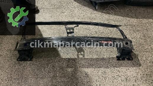 Audi Q2 Ön Tampon Demiri çıkma parça
