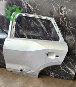 Audi Q2 sol arka kapı