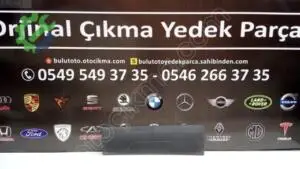 AUDİ Q3 SOL ARKA KAPI BANDI  8U0853969