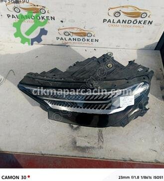 Audi Q4 Sol Ön Far çıkma parça