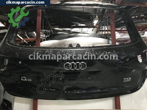 Audi Q5 Bagaj Kapağı çıkma parça