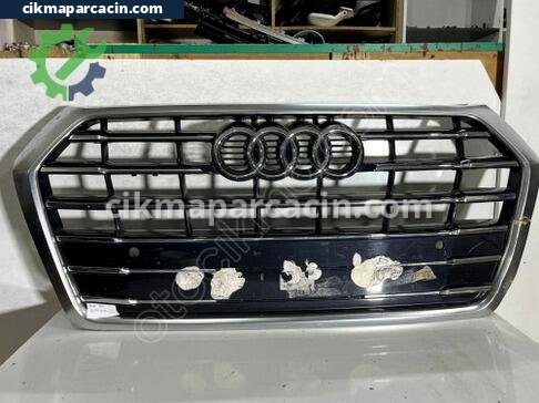 Audi Q5 Ön Panjur çıkma parça