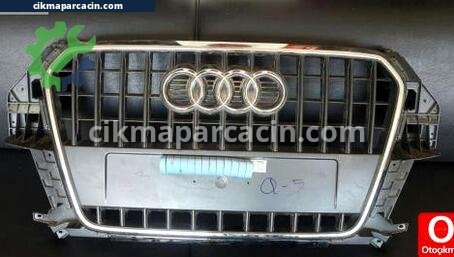 Audi Q5 Ön Panjur çıkma parça