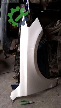 Audi Q5 Sağ Ön Çamurluk çıkma parça