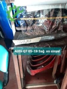 AUDi Q7 05-19 Sağ  on sinyal