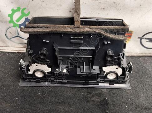 Audi Q7 Havalandırma Izgaraları çıkma parça