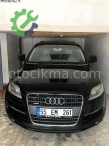 Audi Q7 2009 Orjinal kusursuz temizlikte