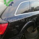 AUDİ Q7 ARKA ÇAMURLUK ÜSTÜ CAMI Q7 SAĞ ARKA KELEBEK CAM