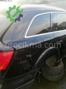 AUDİ Q7 ARKA ÇAMURLUK ÜSTÜ CAMI Q7 SAĞ ARKA KELEBEK CAM