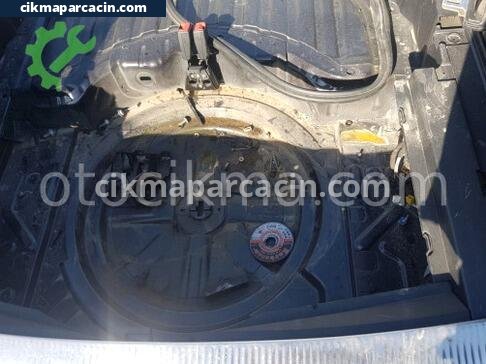 Audi Q7 Bagaj Havuz Sacı çıkma parça