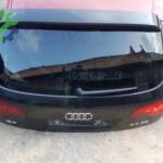 audi Q7 bagaj kapağı siyah dolu hatasız Q7 arka bagaj