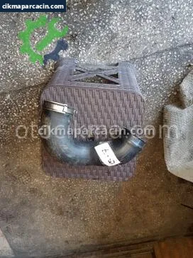 Audi Q7 Havalandırma Borusu çıkma parça
