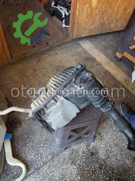 Audi Q7 Filtre çıkma parça