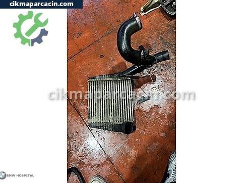 Audi Q7 Intercooler Radyatörü çıkma parça