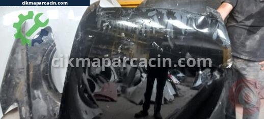 Audi Q7 Kaput çıkma parça