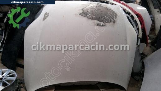 Audi Q7 Kaput çıkma parça