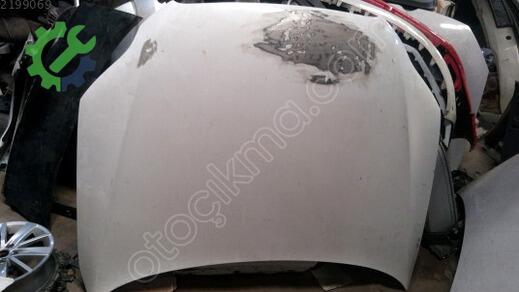 Audi Q7 Kaput çıkma parça