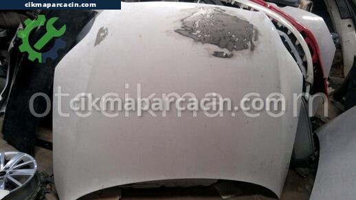 Audi Q7 Kaput çıkma parça