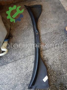 Audi Q7 Ön Cam Izgarası çıkma parça