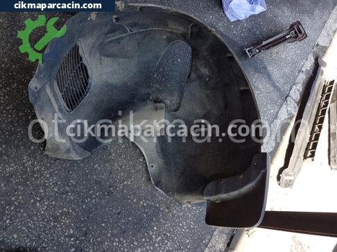 Audi Q7 Ön Davlumbaz çıkma parça
