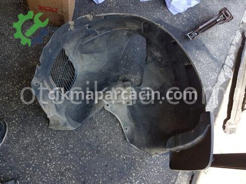 Audi Q7 Ön Davlumbaz çıkma parça