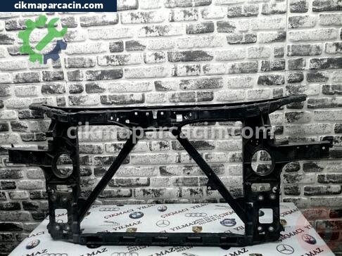 Audi Q7 Ön Panel çıkma parça