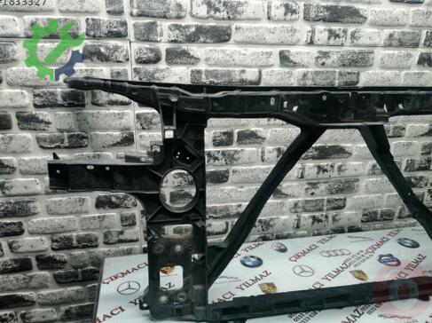 Audi Q7 Ön Panel 4L0805594 çıkma parça