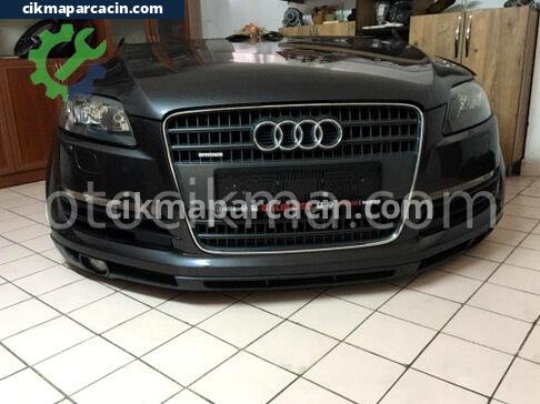 Audi Q7 Ön Tampon çıkma parça