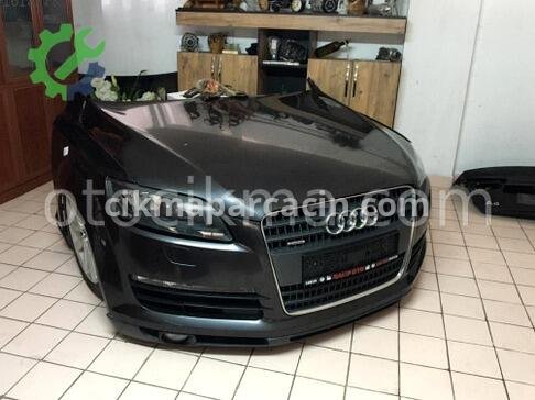 Audi Q7 Ön Tampon çıkma parça