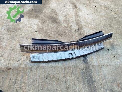 Audi Q7 Bagaj Eşiği çıkma parça