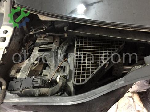 Audi Q7 Filtre çıkma parça