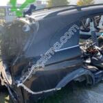 AUDİ Q7 SAĞ ARKA ÇAMURLUK KESME SİYAH HATASIZ