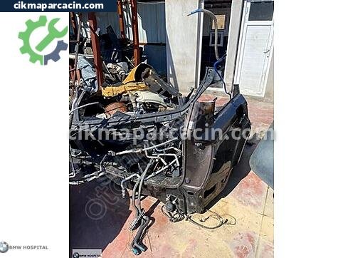 Audi Q7 Sağ Arka Çamurluk çıkma parça