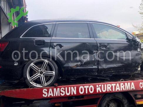 Audi Q7 Sağ Arka Kapı Camı çıkma parça