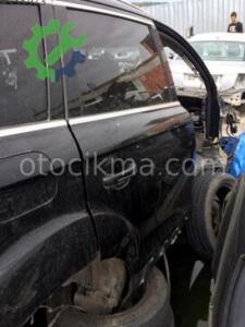 Audi Q7 Sağ Arka Kapı Siyah hatasız orjinal çıkma