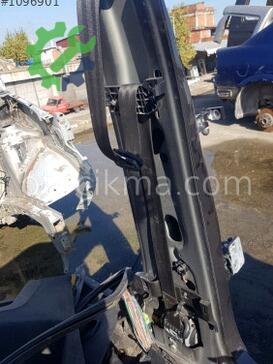 Audi Q7 Emniyet Kemeri çıkma parça