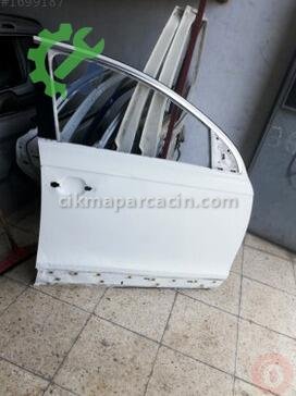 Audi Q7 Sağ Ön Kapı çıkma parça