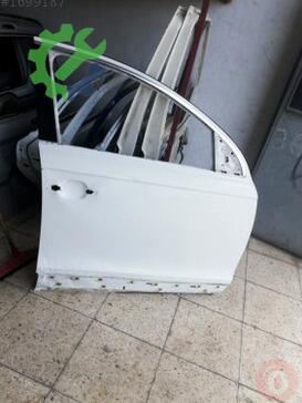 Audi Q7 Sağ Ön Kapı çıkma parça