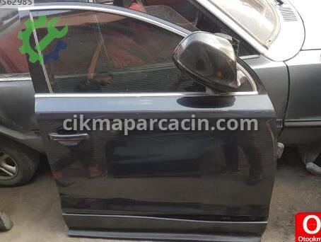 Audi Q7 Sağ Ön Kapı çıkma parça