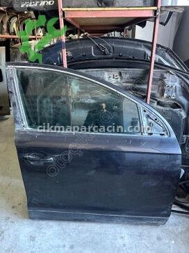 Audi Q7 Kapı Döşemesi çıkma parça