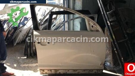 Audi Q7 Sağ Ön Kapı çıkma parça