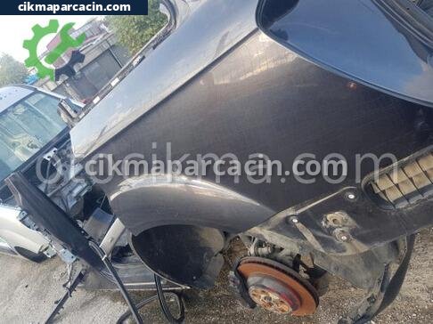 Audi Q7 Sol Arka Çamurluk çıkma parça