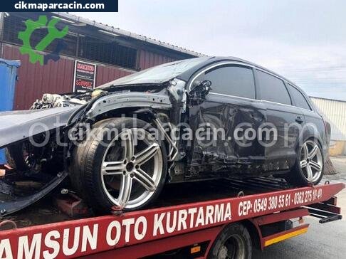 Audi Q7 Sol Arka Çamurluk çıkma parça