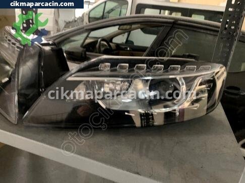 Audi Q7 Sol Ön Far çıkma parça