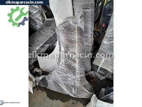 Audi Q7 Sol Çamurluk çıkma parça