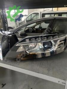 AUDİ Q7 SOL ÖN FAR LEDLİ XENON HATASIZ BEYİNİ ÜZERİNDE