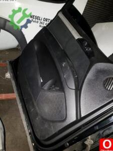 audi Q7 sol ön kapı siyah hatasız dolu Q7 sol kapı