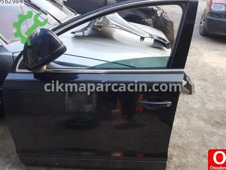 Audi Q7 Sol Ön Kapı çıkma parça