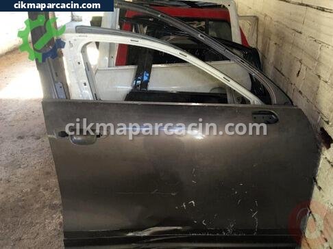Audi Q7 Sol Ön Kapı çıkma parça