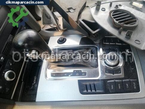 Audi Q7 Orta Konsol çıkma parça